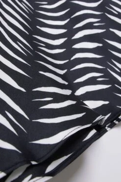 River Island Black Easy Bias Abstract Maxi Skirt -Outlet Mode Zyra Store 307170s4