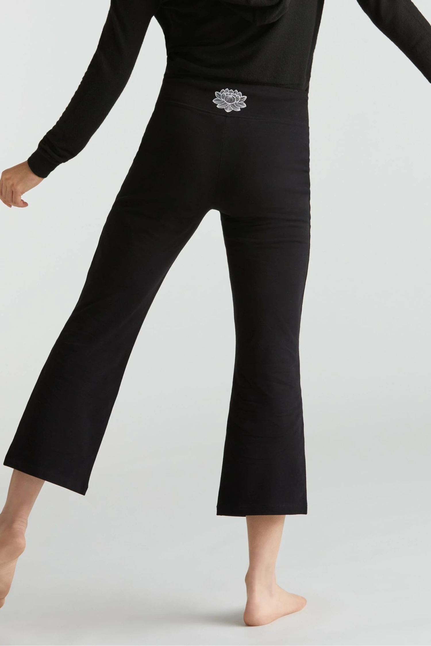 Next Black M.Life Black Lotus Capri Joggers 5 Next Black M.Life Black Lotus Capri Joggers - Image 3