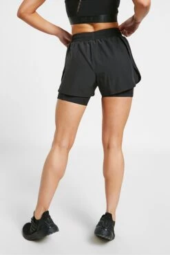 ELLE Sport Two-in-one Woven Shorts -Outlet Mode Zyra Store A34196s4