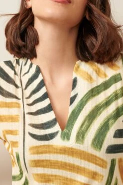 Next Ecru Tropical Print Plisse Notch Neck Top -Outlet Mode Zyra Store C08 149s5