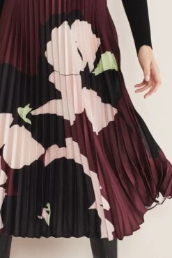 Phase Eight Purple Delanie Satin Pleated Skirt 16 Phase Eight Purple Delanie Satin Pleated Skirt -Outlet Mode Zyra Store D61093s7