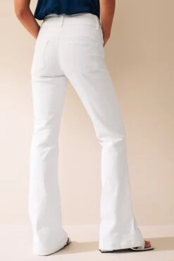 Next White Lift, Slim & Shape Slim Flared Jeans With Gold Double Button Fastening -Outlet Mode Zyra Store D88758s3