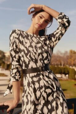 Friends Like These Long Sleeve Belted Split Detail Midi Dress -Outlet Mode Zyra Store K38372s4