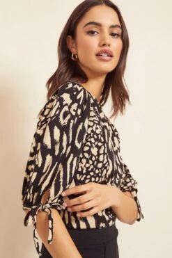 Friends Like These Patterned Jersey Tie Sleeve Top -Outlet Mode Zyra Store K41676s4