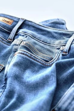 Own. Ultra High Rise Skinny Jeans -Outlet Mode Zyra Store T93457s7